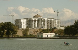 Душанбе фото. Белый дом