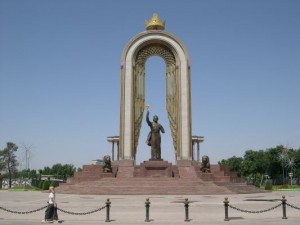 Душанбе фото. Исмоил Сомони