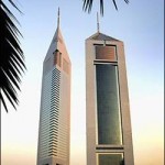 Небоскребы Дубая Emirates Office Tower фото Emirates Towers Hotel